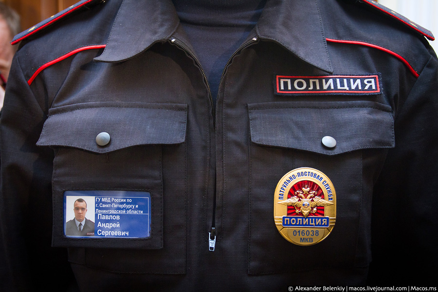 http://www.cardefence.ru/images/news/russia/form_police_2012/xxl_2012/006_forma_polocii.jpg